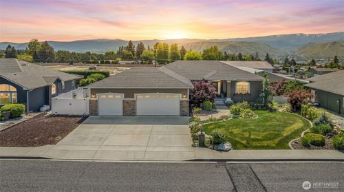 700 Clarissa Ln, East Wenatchee, WA, 98802-8341 | Card Image