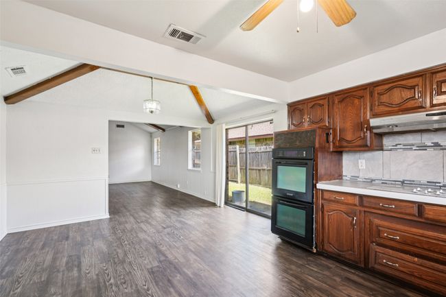 338 S Stewart Ave, Home with 6 bedrooms, 4 bathrooms and 4 parking in Lancaster TX | Image 14