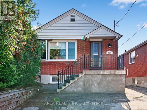 867 Glencairn Avenue, Toronto (Yorkdale-Glen Park), ON, M6B2A4 | Card Image