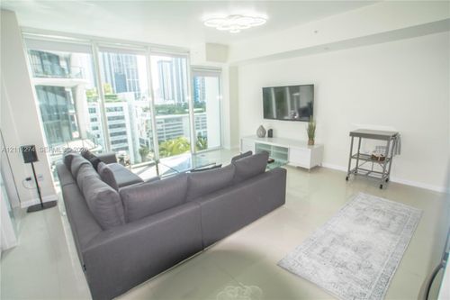 1108-1040 Biscayne Blvd, Miami, FL, 33132-1722 | Card Image