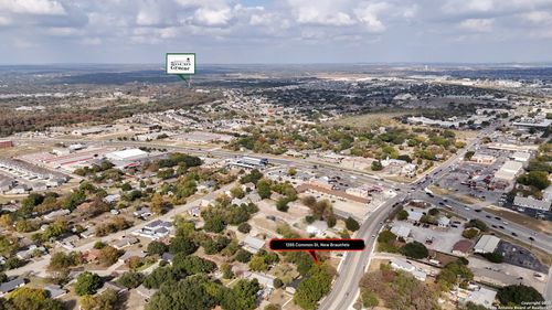 0 TBD E Common St, New Braunfels, TX, 78130 | Card Image