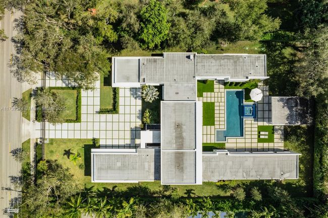 6830 Sw 104 Th St, House other with 7 bedrooms, 8 bathrooms and null parking in Pinecrest FL | Image 51