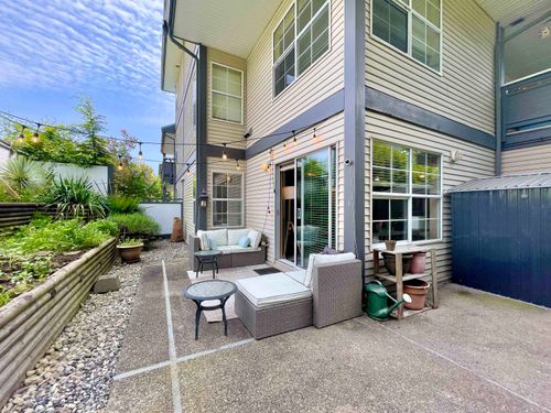 35-689 Park Rd, Gibsons, BC, V0N1V7 | Card Image