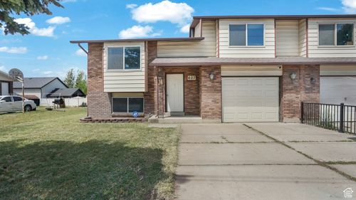 607 2000, West Point, UT, 84015-8123 | Card Image
