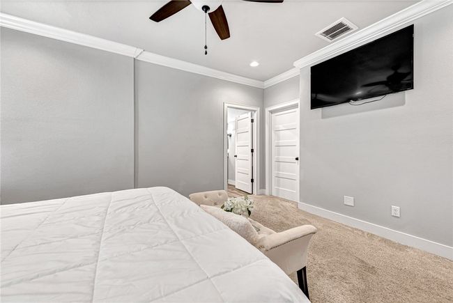 Custom walk in shower with light. | Image 27