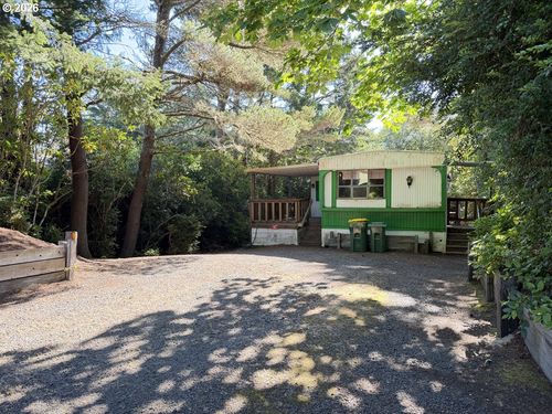 196-1600 Rhododendron Dr, Florence, OR, 97439 | Card Image