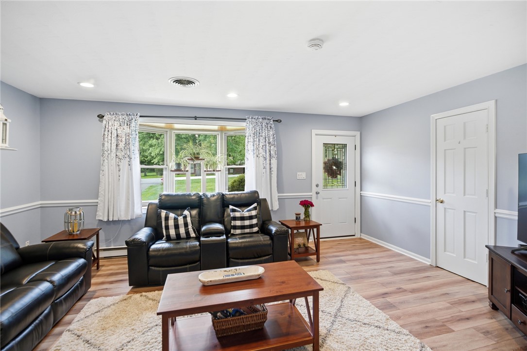 Residential in Turtlecreek Twp 4