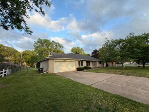 604 S Missouri Street, Marionville, MO, 65705 | Card Image