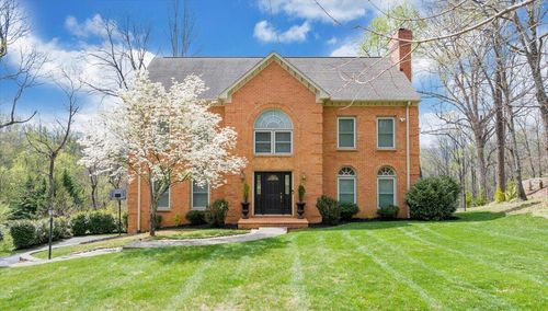 1562 Strawberry Mountain Dr, Roanoke, VA, 24018-7619 | Card Image