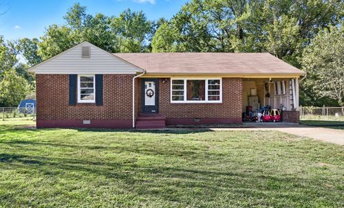 205 Rebecca Ln, Clarksville, TN, 37042-4041 | Card Image
