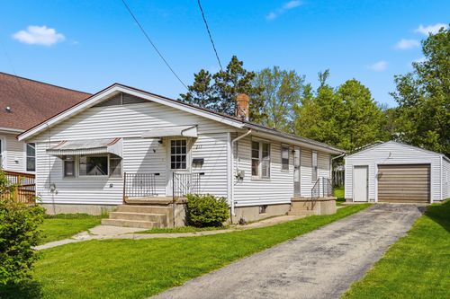 217 W Morgan St, Dixon, IL, 61021-2045 | Card Image