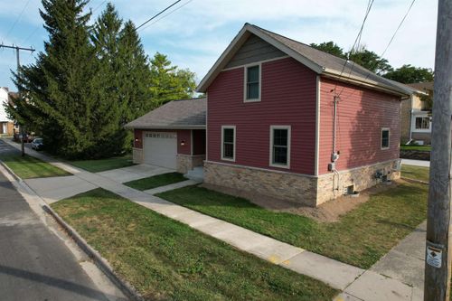 113 W Henni Street, Theresa, WI, 53091 | Card Image