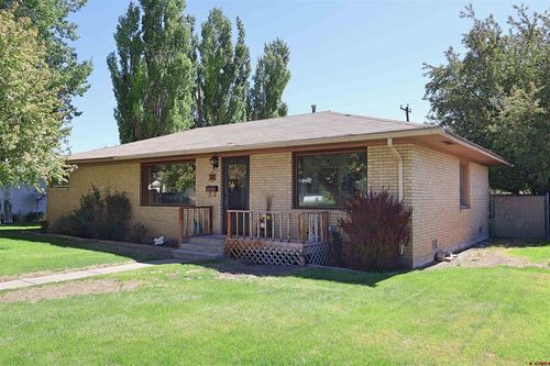 96 El Rio Dr, Alamosa, CO, 81101-2117 | Card Image