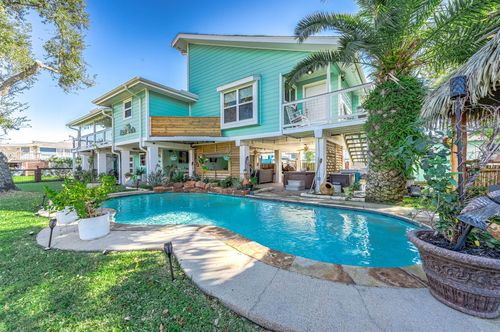 325 Ling St, Bayou Vista, TX, 77563-2601 | Card Image