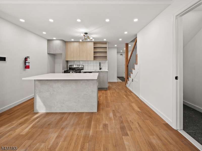 Residential Lease in West Orange Twp. 4