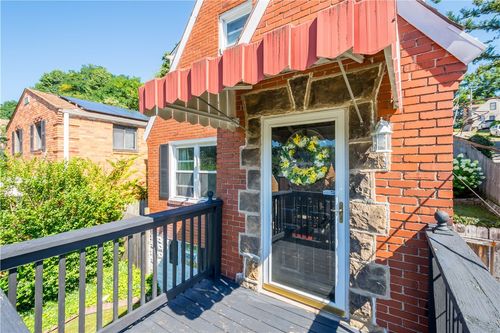 665 Mayville Ave, Brookline, PA, 15226-1325 | Card Image