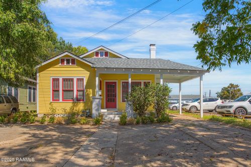 212-210-212 W Garfield St, Lafayette, LA, 70501-7048 | Card Image