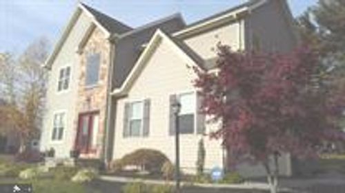 2831 Primrose Ln N, YORK, PA, 17404-8529 | Card Image