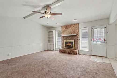 2721 Forest Oaks Circle, Norman, OK, 73071 | Card Image