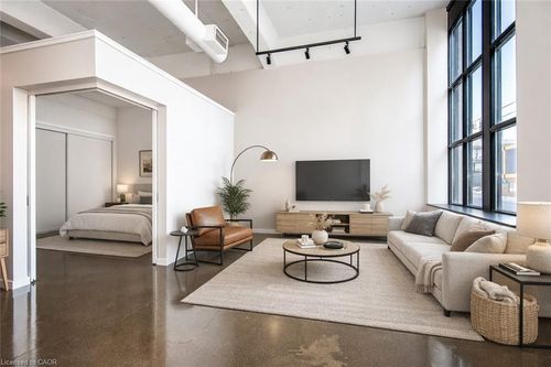 104-410 King St W, Kitchener, ON, N2G1C3 | Card Image