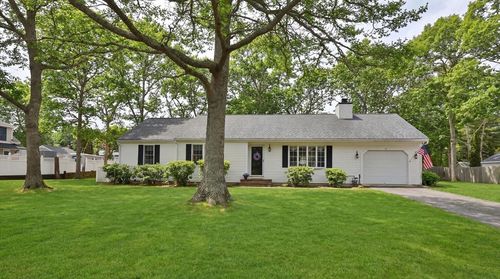 37 Ansel Howland Rd, Centerville, MA, 02632-2186 | Card Image
