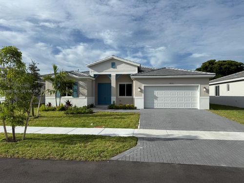 1828 Ne 1st St, Homestead, FL, 33033-6263 | Card Image