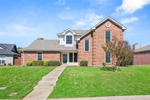 1331 Falcon Dr, Lewisville, TX, 75077-7638 | Card Image