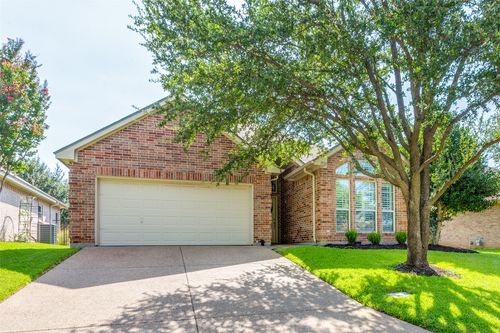 7133 White Tail Trl, Fort Worth, TX, 76132-3643 | Card Image