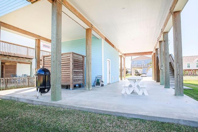 22310 Vista Del Mar, House other with 3 bedrooms, 2 bathrooms and null parking in Galveston TX | Image 12