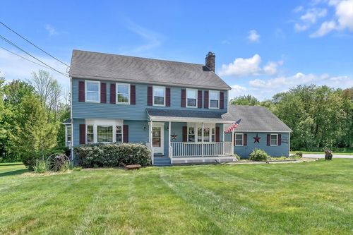 31 Fox Run Rd, Bellingham, MA, 02019-2906 | Card Image