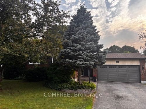 204 Grace Ave, Russell, ON, K4R1B4 | Card Image