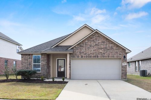 8886 Cherry Laurel Ave, Zachary, LA, 70791-7488 | Card Image