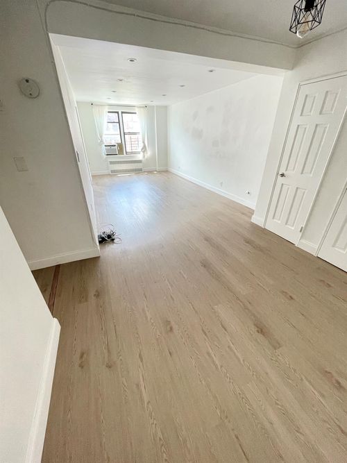 apt-4b-8385 116th St, Richmond Hill, NY, 11418-3410 | Card Image