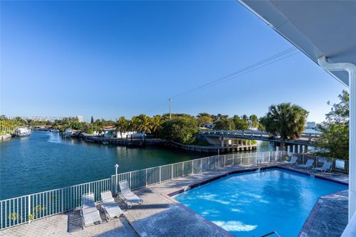 apt-215-2225 Ne 123rd St, North Miami, FL, 33181-2955 | Card Image