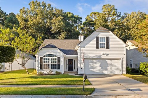 1572 Wellesley Cir, Mount Pleasant, SC, 29466-9086 | Card Image