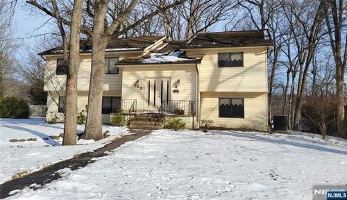 139 Webster Dr, Wayne, NJ, 07470-5449 | Card Image