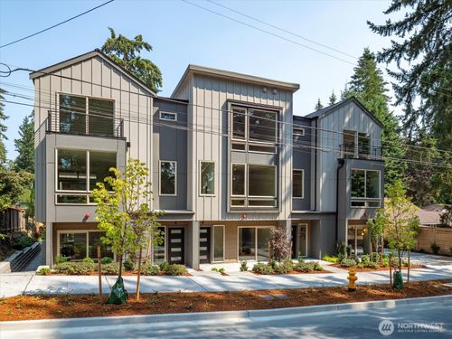 18032 - A Sunnyside Ave N, Shoreline, WA, 98133 | Card Image