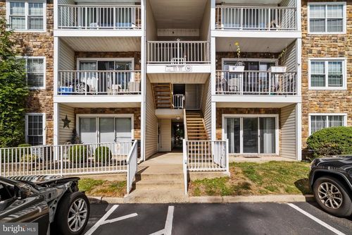 1 Mulberry Ct, Hamilton, NJ, 08619-4613 | Card Image