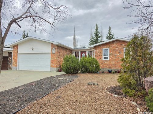 2157 Douglas Avenue, North Battleford, SK, S9A3J1 | Card Image