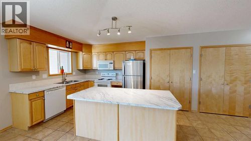 23 Chilcotin Lane W, Lethbridge, AB, T1K7S2 | Card Image