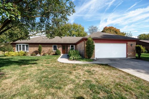 3805 Cassandra Dr, Tipp City, OH, 45371-9369 | Card Image