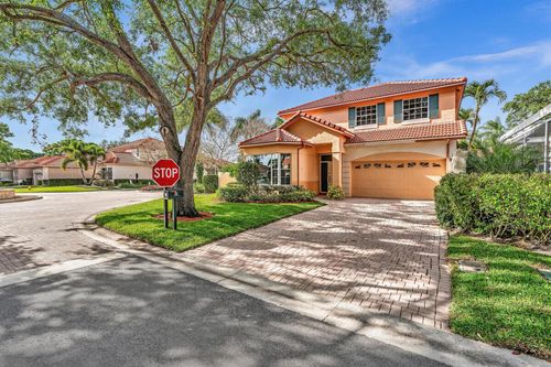 36 Monterey Pointe Dr, Palm Beach Gardens, FL, 33418-5807 | Card Image