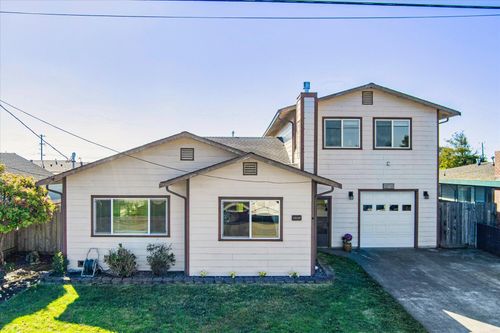 3570 Albee St, Eureka, CA, 95503-5101 | Card Image