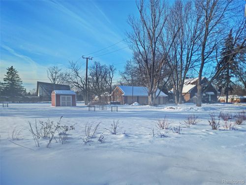 16941 W 13 Mile Rd, Southfield, MI, 48076-1217 | Card Image