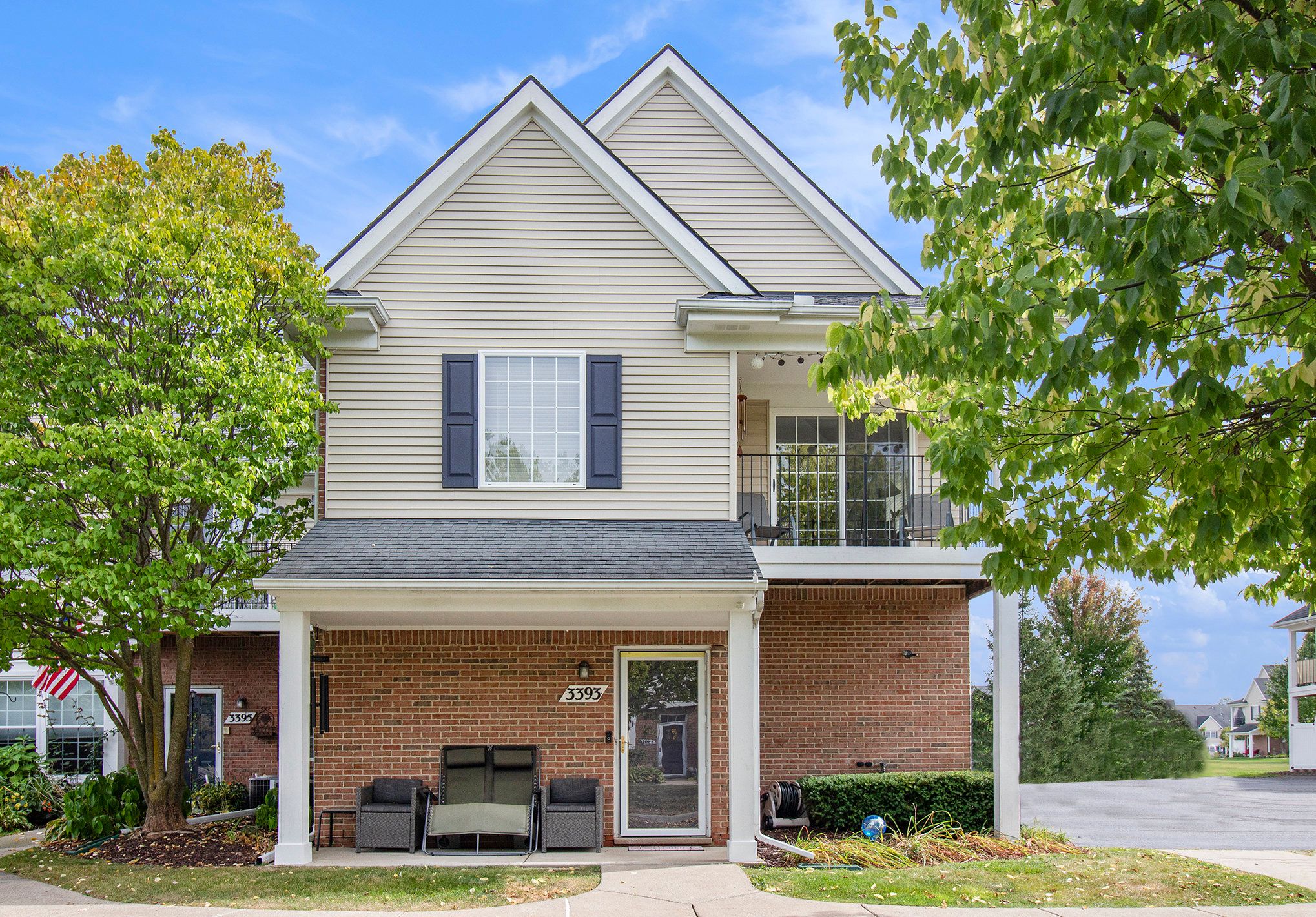 Kneeland Cir, Howell, MI 48843