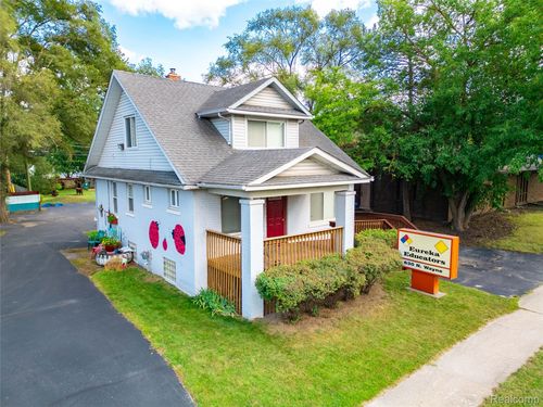 630 N Wayne Rd, Westland, MI, 48185-3631 | Card Image