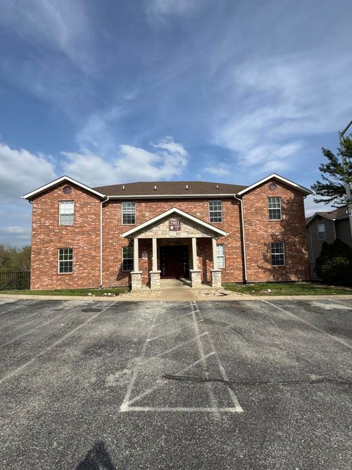 apt-1-3-2901 Vineyards Pkwy, Branson, MO, 65616-4400 | Card Image