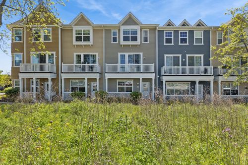 86 Lakeview Pl, Lake Zurich, IL, 60047-2219 | Card Image