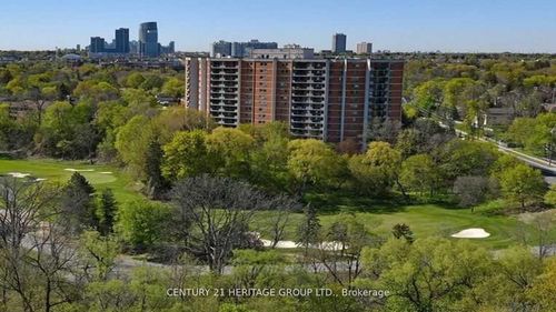 ph7-7811 Yonge St, Thornhill, ON, L3T4S3 | Card Image