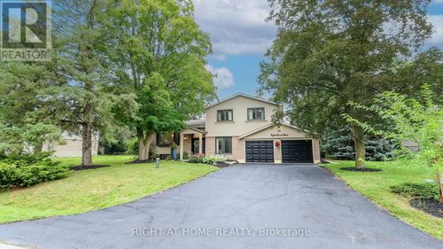 8 Sunset St, Holland Landing, ON, L9N1H4 | Card Image